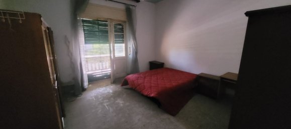 5 rooms Apartment in Perugia, Italy No. 147049 4