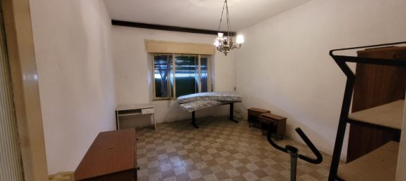 5 rooms Apartment in Perugia, Italy No. 147049 9