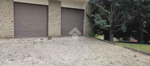 6 rooms Apartment in Valfabbrica, Italy No. 122852 22