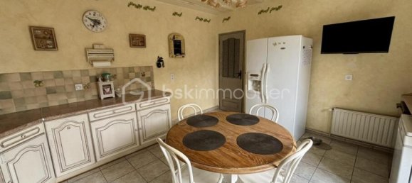 Casa de 3 dormitorios en Flize, France No. 317323 3