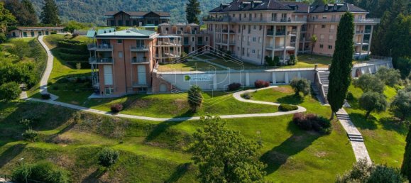 3 rooms Apartment in Turin, Italy No. 305501 2