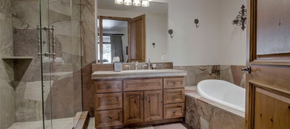 4 bedrooms Commercial property in Breckenridge, USA No. 105 29