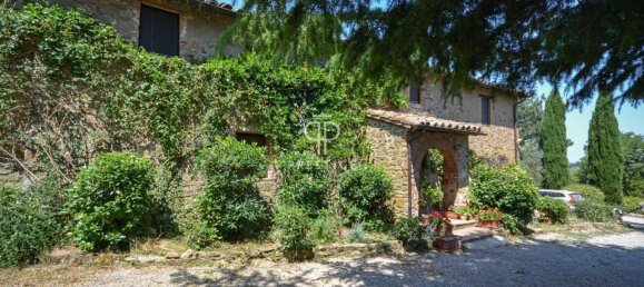 Casa de 4 dormitorios en Piegaro, Italy No. 271952 4