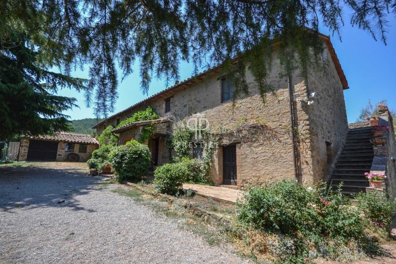 Casa de 4 dormitorios en Piegaro, Italy No. 271952