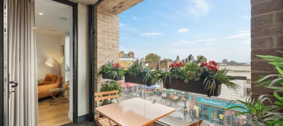 1 bedroom Apartment in London, United Kingdom No. 4599 3