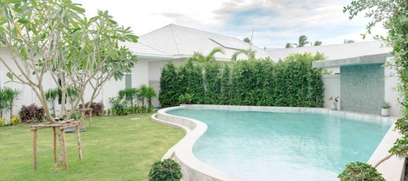 Villa de 5 dormitorios en Hua Hin, Thailand No. 23685 2