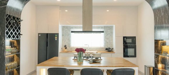 Villa de 5 dormitorios en Hua Hin, Thailand No. 23685 6