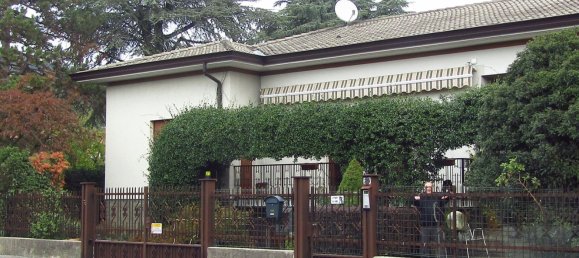 5 rooms Villa in Induno Olona, Italy No. 238624 10