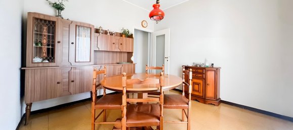 3 rooms Apartment in Milan, Italy No. 239886 5