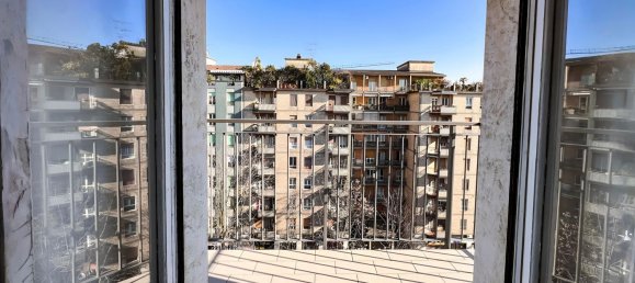 3 rooms Apartment in Milan, Italy No. 239886 17