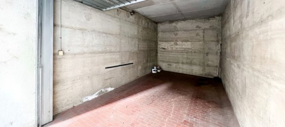 3 rooms Apartment in Milan, Italy No. 239886 32