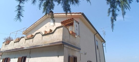 4 bedrooms Apartment in Civita Castellana, Italy No. 363897 11