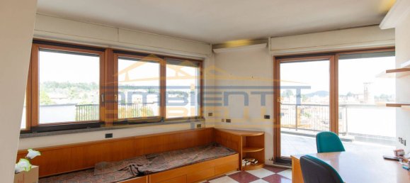3 bedrooms Penthouse in Merate, Italy No. 75176 14