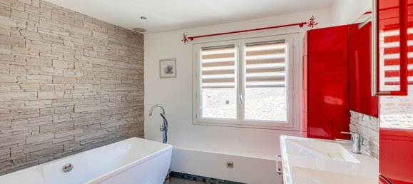 4 bedrooms House in Mantes-la-Ville, France No. 329541 12