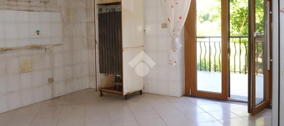 4 Schlafzimmer Wohnung in Montecorvino Pugliano, Italy, Nr. 273376 23