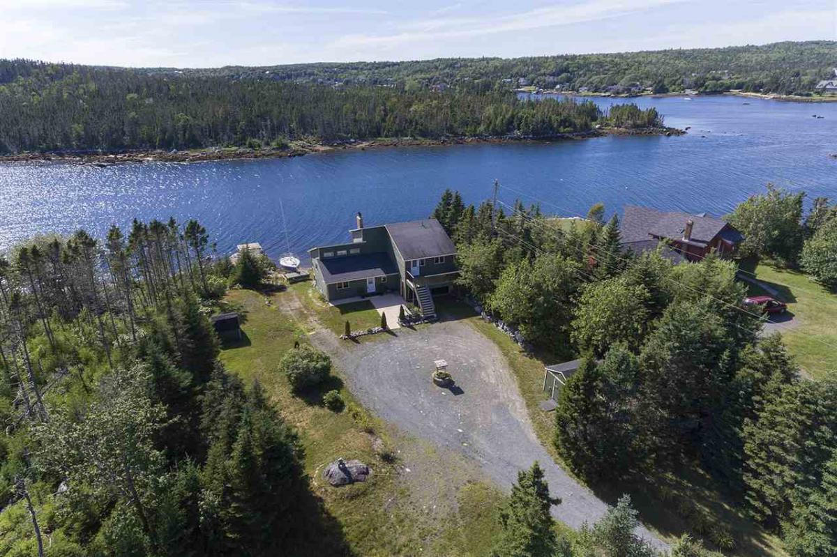 3 bedrooms House in Halifax, Canada No. 33