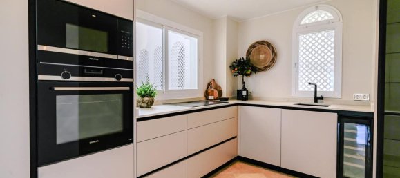 3 bedrooms Penthouse in Marbella, Spain No. 99321 7