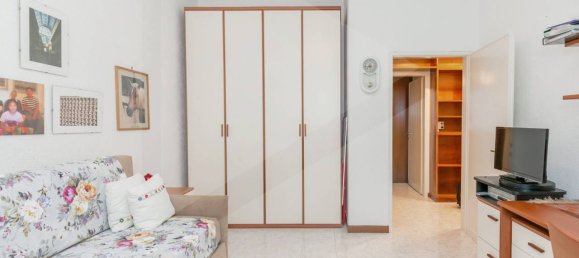 3غرفة شقة في Milan, Italy رقم 242066 9