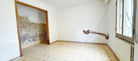 Casa T4 em Prato, Italy N.º 323167 5