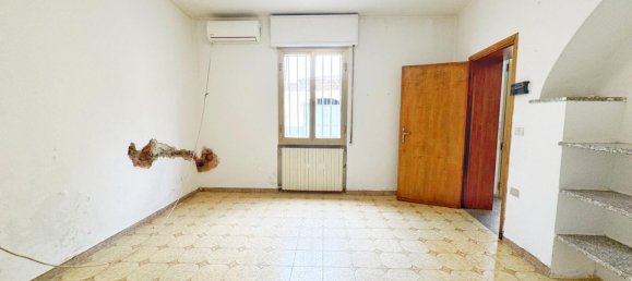 Casa T4 em Prato, Italy N.º 323167 10