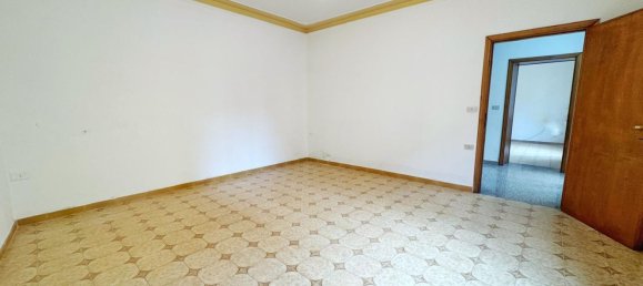 Casa T4 em Prato, Italy N.º 323167 3