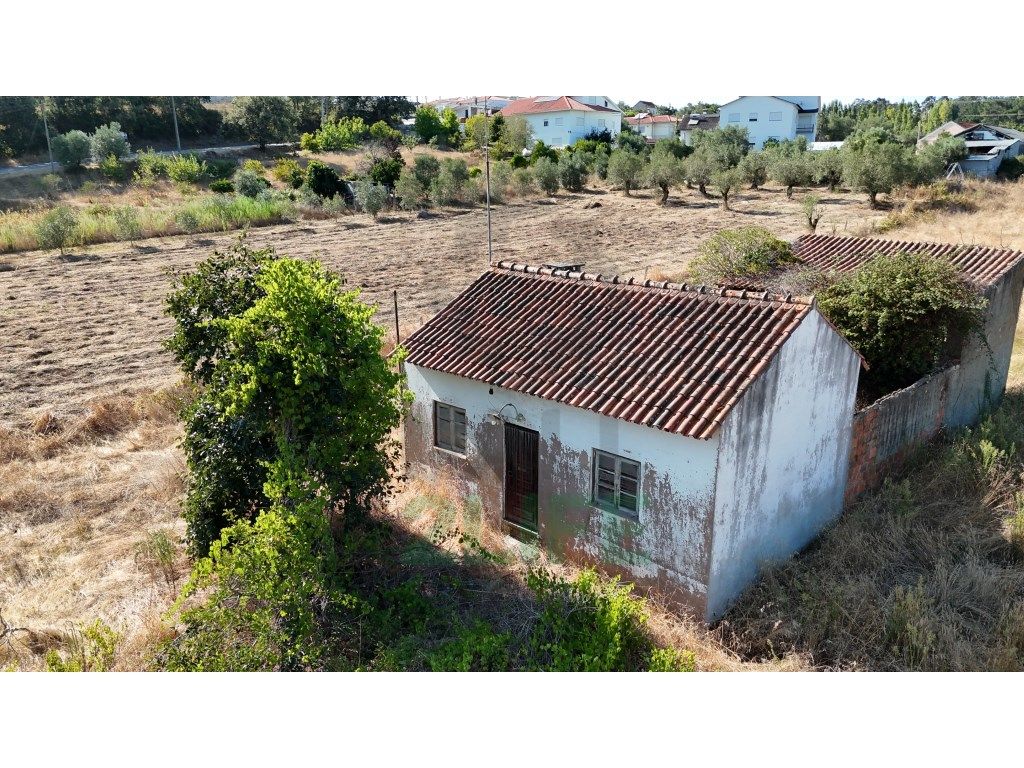 2925m² Land in Maceira, Portugal No. 296728