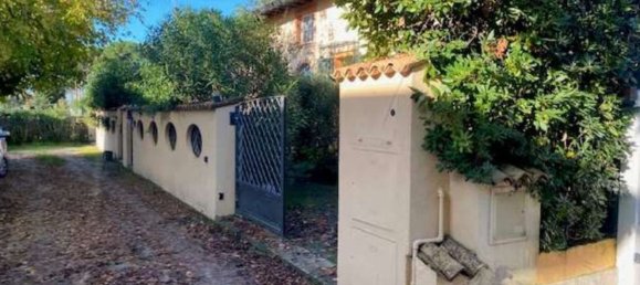 11-salle Maison à Pietrasanta, Italy No. 197049 2