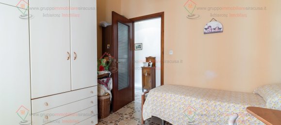 4 rooms Apartment in Syracuse, Italy No. 243866 9