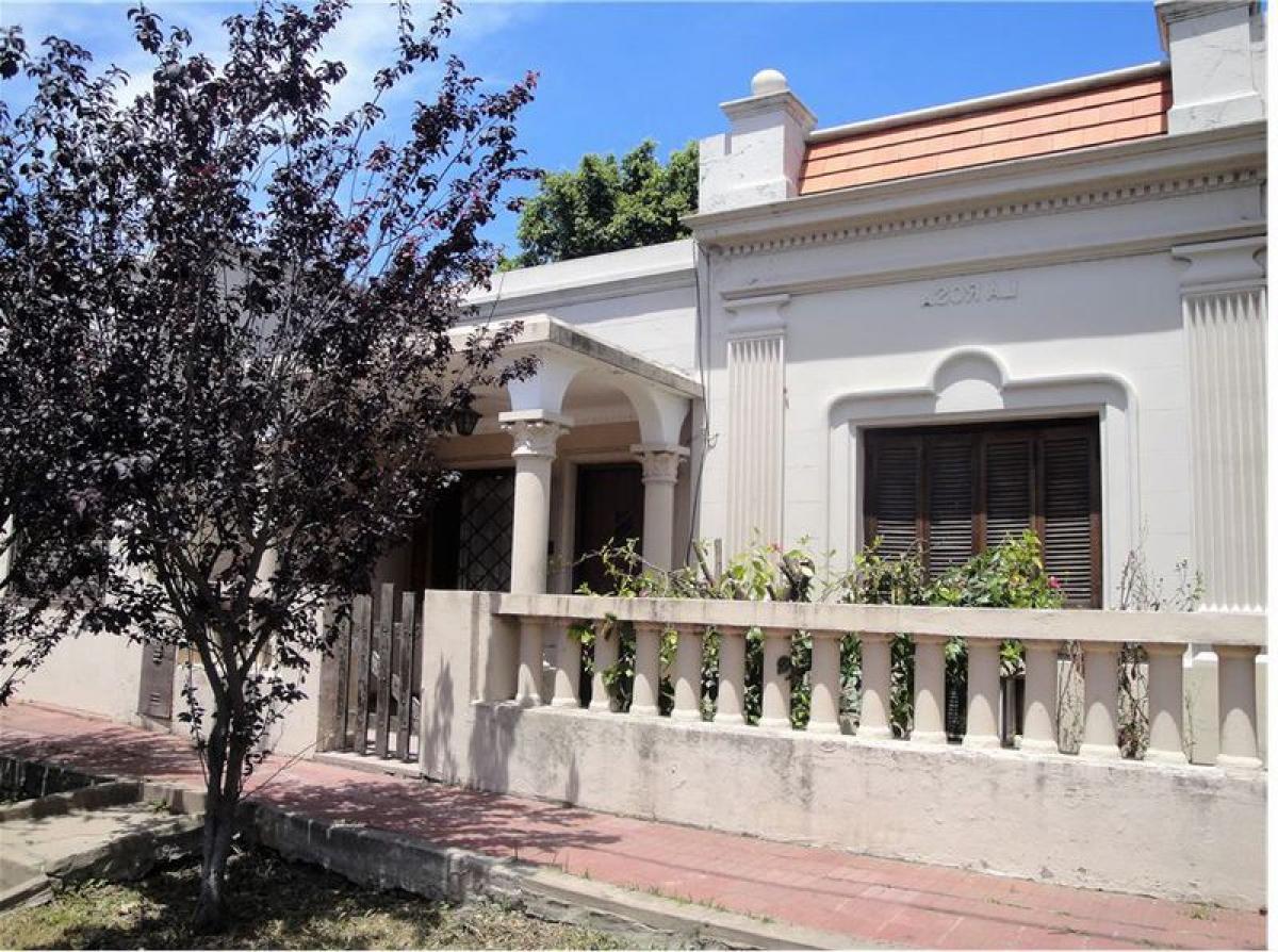 3 chambres Maison à Lomas de Zamora, Argentina No. 54075