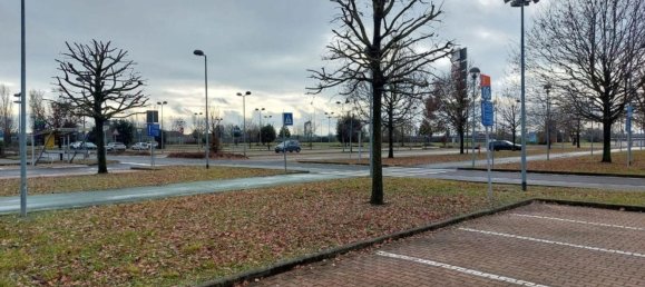 1363m² Commercial property in Piacenza, Italy No. 372501 14