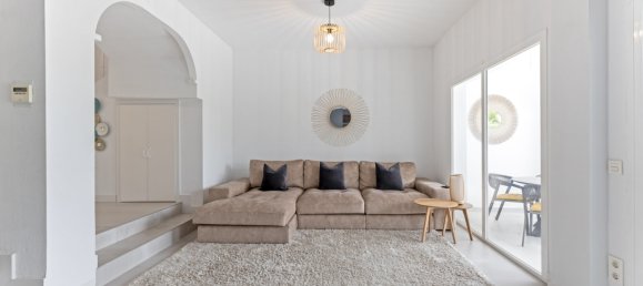 3 bedrooms Townhouse in Marbella, Spain No. 53582 7