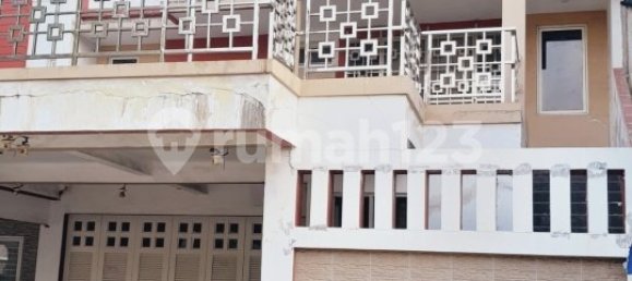 6 bedrooms House in Cengkareng, Indonesia No. 2624 7