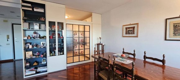 4 rooms Apartment in Fermo, Italy No. 157587 2