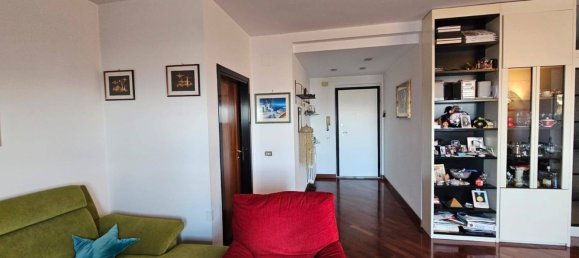 4 rooms Apartment in Fermo, Italy No. 157587 5
