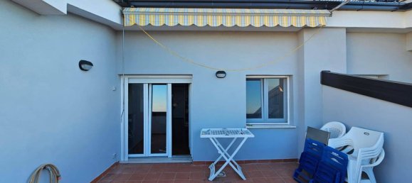 4 rooms Apartment in Fermo, Italy No. 157587 8