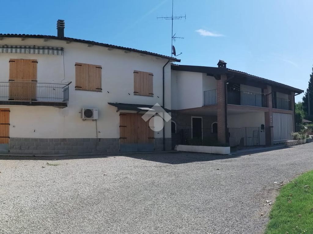 2 bedrooms Villa in Valsamoggia, Italy No. 320827