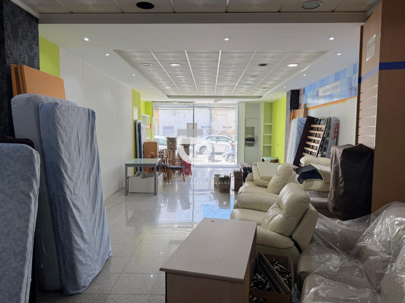 Gewerbliche Immobilie in Gandia, Spain 165m², Nr. 175890