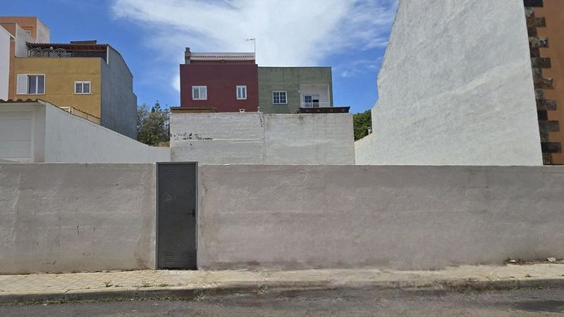 Terreno en Santa Cruz de Tenerife, Spain 113 m² No. 244055
