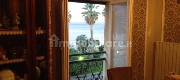Apartamento de 3 dormitorios en Varazze, Italy No. 222352 20