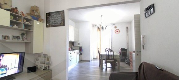 2 bedrooms Apartment in Pontedera, Italy No. 23064 4