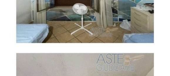 5 rooms Apartment in Isca sullo Ionio, Italy No. 186139 4