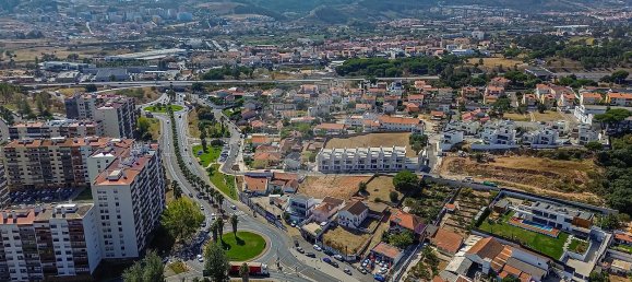 4 bedrooms House in Loures, Portugal No. 46399 7