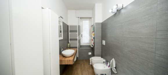 Apartamento de 4 habitaciónes en Milan, Italy No. 247243 6