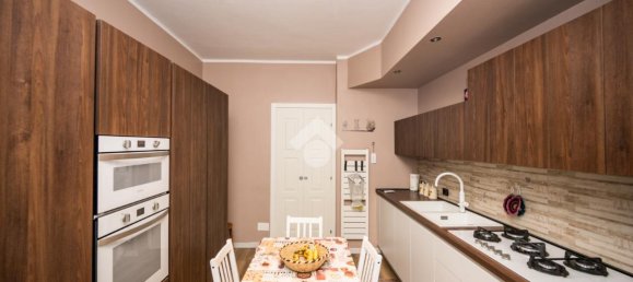 Apartamento de 4 habitaciónes en Milan, Italy No. 247243 2