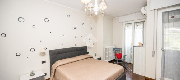 Apartamento de 4 habitaciónes en Milan, Italy No. 247243 3