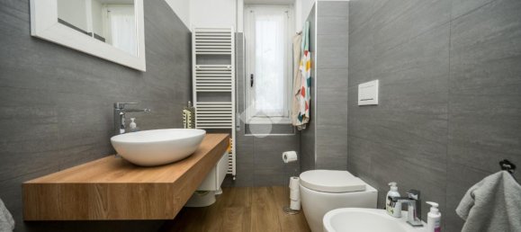 Apartamento de 4 habitaciónes en Milan, Italy No. 247243 36
