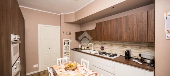 Apartamento de 4 habitaciónes en Milan, Italy No. 247243 14