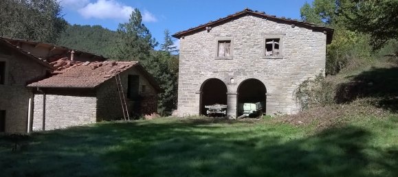 14 rooms House in Palazzuolo sul Senio, Italy No. 75999 3