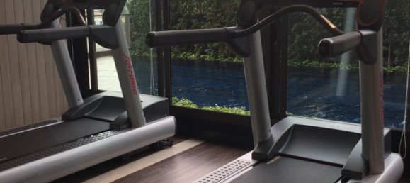 Кондоминиум  с 2 спальнями в Ваттхана, Таиланд № 64488 2