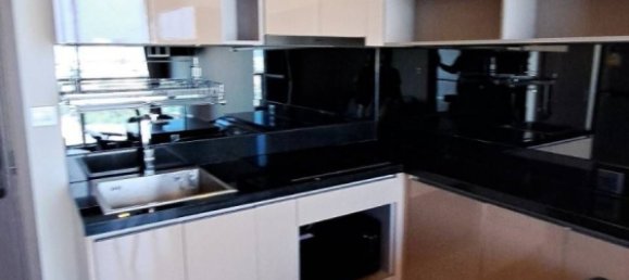 Кондоминиум  с 2 спальнями в Ваттхана, Таиланд № 64488 11